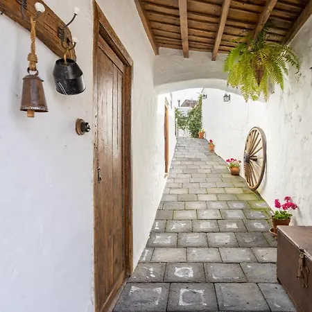 Casa Sotomayor Holiday home *